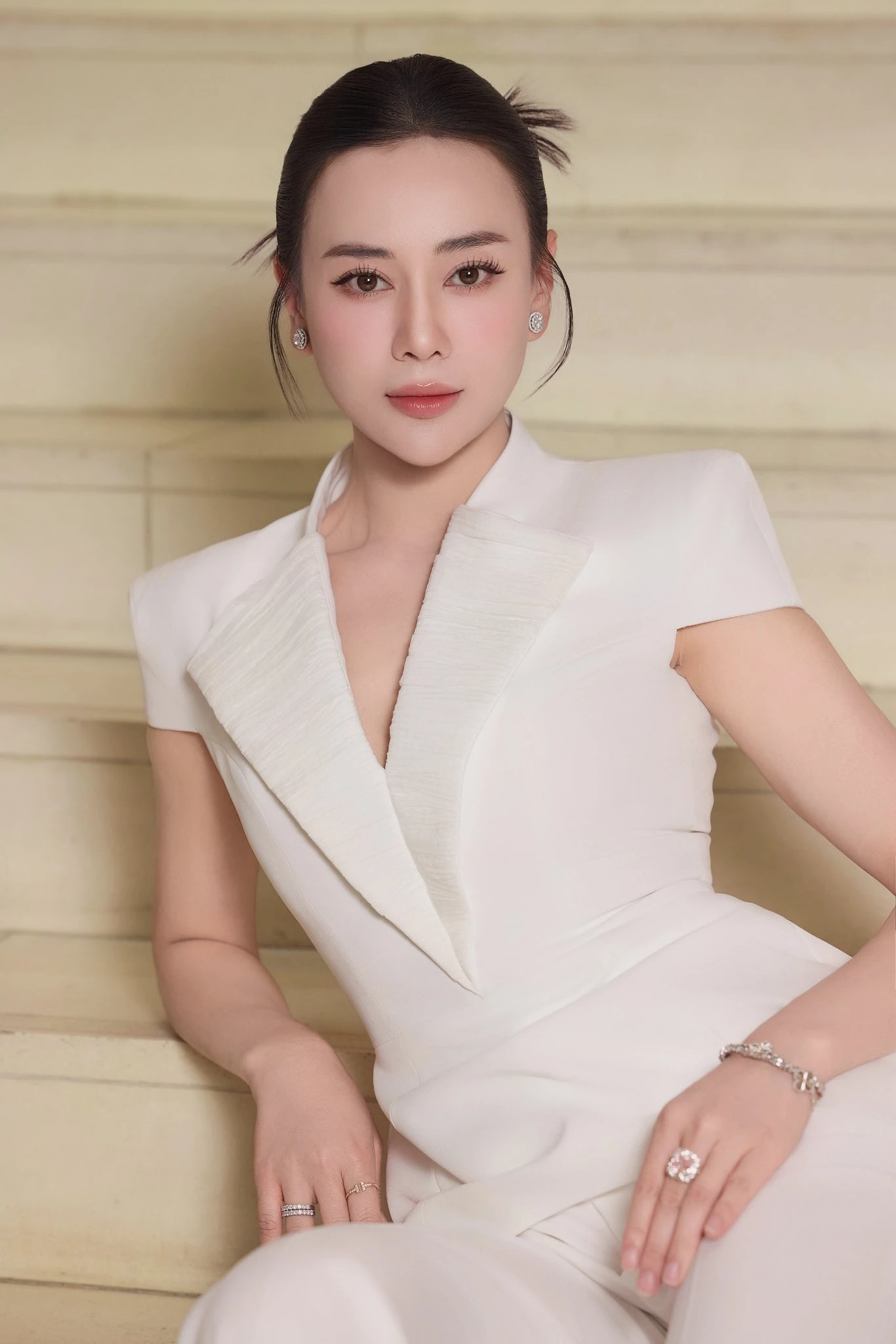 Xôn xao tin Shark Bình cho vợ 1 tỷ tiêu vặt mỗi tháng, Phương Oanh lên tiếng - Hình 3
