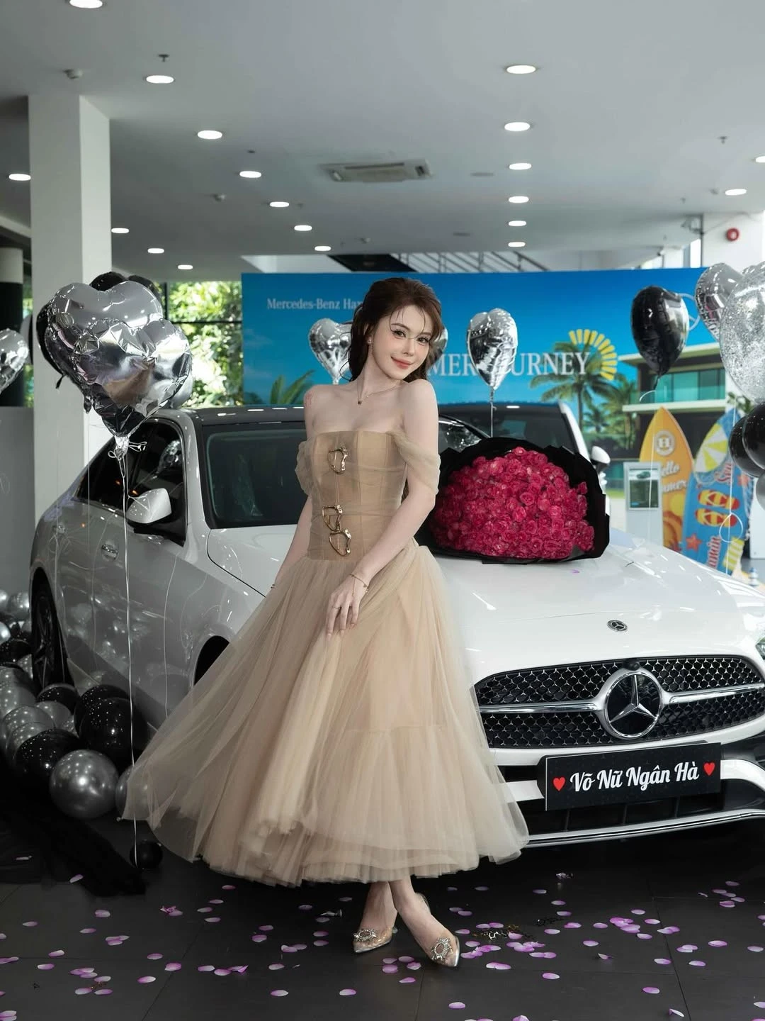 Hà Môi tậu Mercedes bạc tỷ, netizen tá hỏa soi ra chi tiết ai cũng sốc! - Hình 5