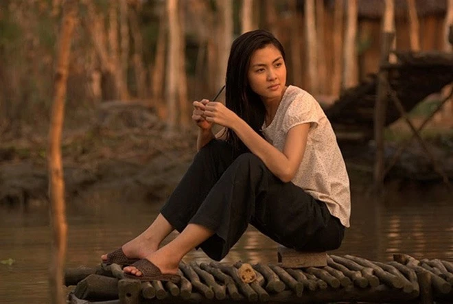 Tăng Thanh Hà: Ngọc nữ màn ảnh đời đầu, suýt mất vai vì bị nhận xét quá xấu - Hình 9