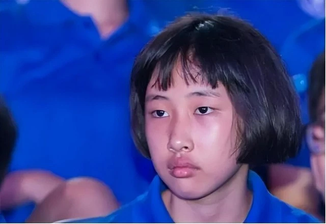 Trần Thư Âm: Thần đồng TQ 7 tuổi vào cấp 2, 12 tuổi học Y, 20 lại mất tích - Hình 4
