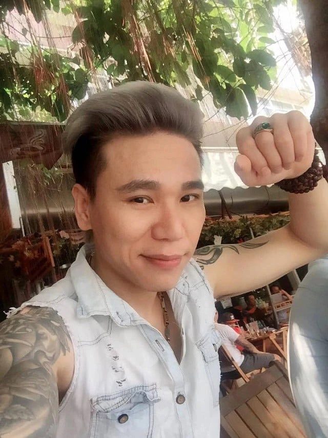 Châu Việt Cường đặt show, vừa tậu xe tiền tỷ liền bị nghi ngựa quen đường cũ? - Hình 4