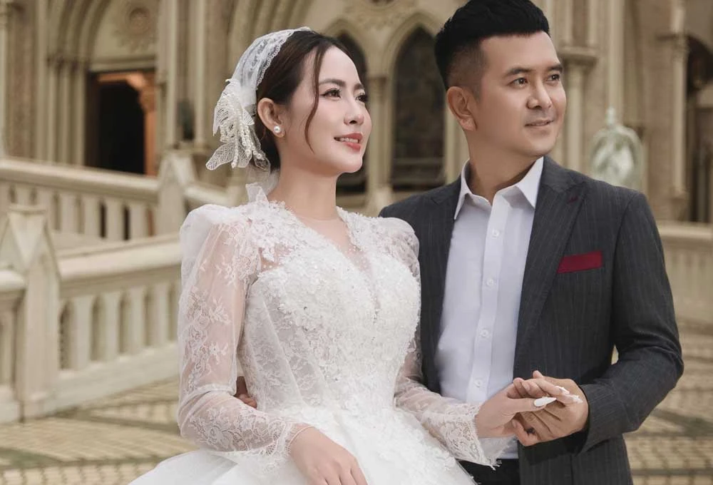 Lộ diện vợ sắp cưới của bé An Đất Phương Nam, nhan sắc và lý lịch gây chú ý? - Hình 7