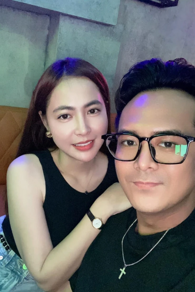 Lộ diện vợ sắp cưới của bé An Đất Phương Nam, nhan sắc và lý lịch gây chú ý? - Hình 3