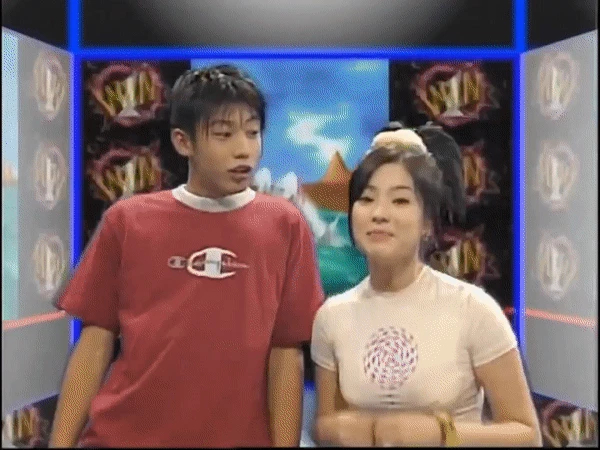 Song Hye Kyo 17 tuổi đẹp như thiên sứ giáng trần: Nhan sắc này đúng là chân ái, hoàn mỹ không gì sánh nổi - Hình 2
