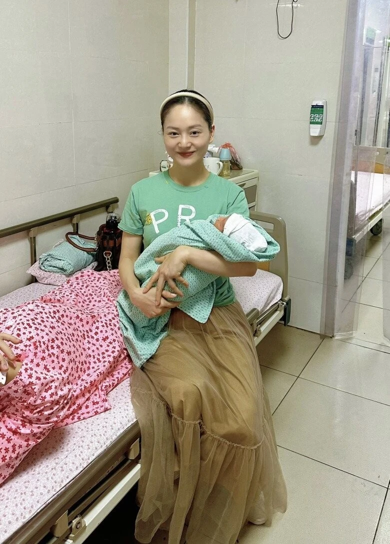 Lan Phương làm lộ hợp đồng hôn nhân với chồng Tây, CĐM sốc, chính chủ lên tiếng? - Hình 6