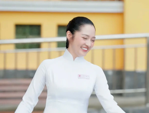 Phương Mỹ Chi bị vỗ mặt vì thái độ, LyHan vạ miệng khiến dàn EXSH hỗn chiến! - Hình 5