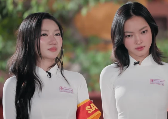 Phương Mỹ Chi bị vỗ mặt vì thái độ, LyHan vạ miệng khiến dàn EXSH hỗn chiến! - Hình 3