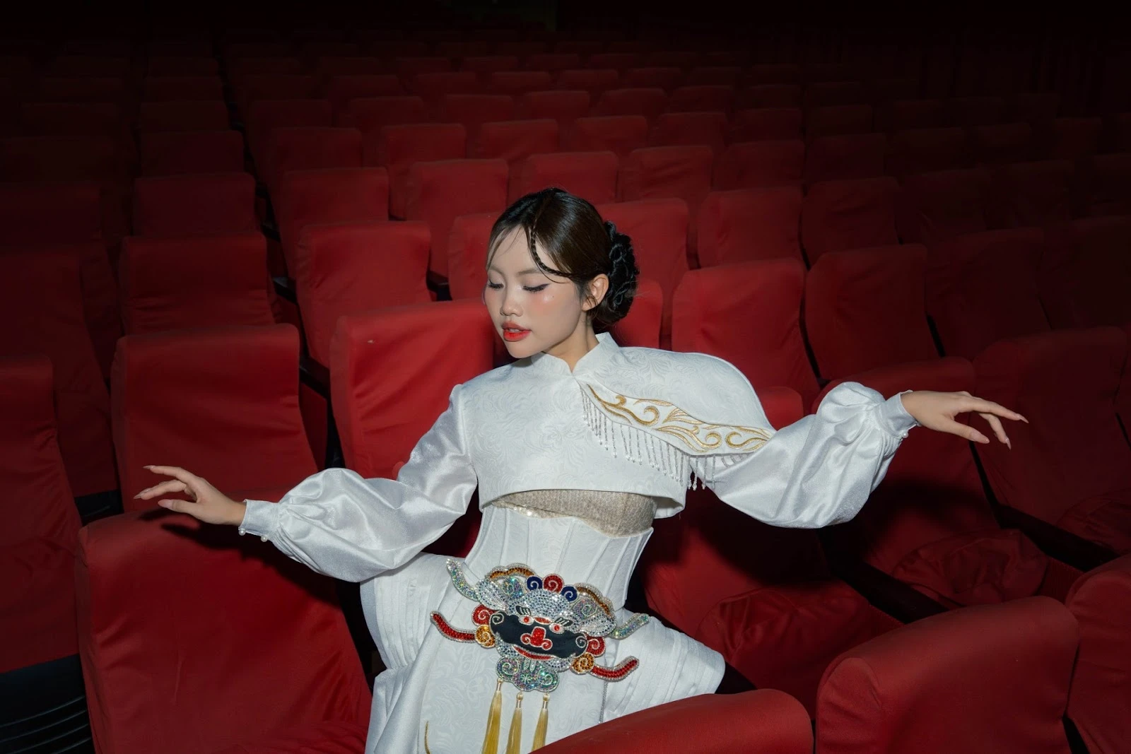Sing! Asia nóng mặt vì Phương Mỹ Chi lại thi quốc tế, lấy tiết mục hụt ra diễn? - Hình 2