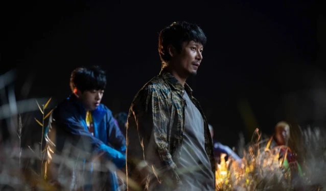 Trigger: Bộ phim oanh tạc toàn cầu vượt mặt Squid Game 3, càn quét BXH Netflix - Hình 6