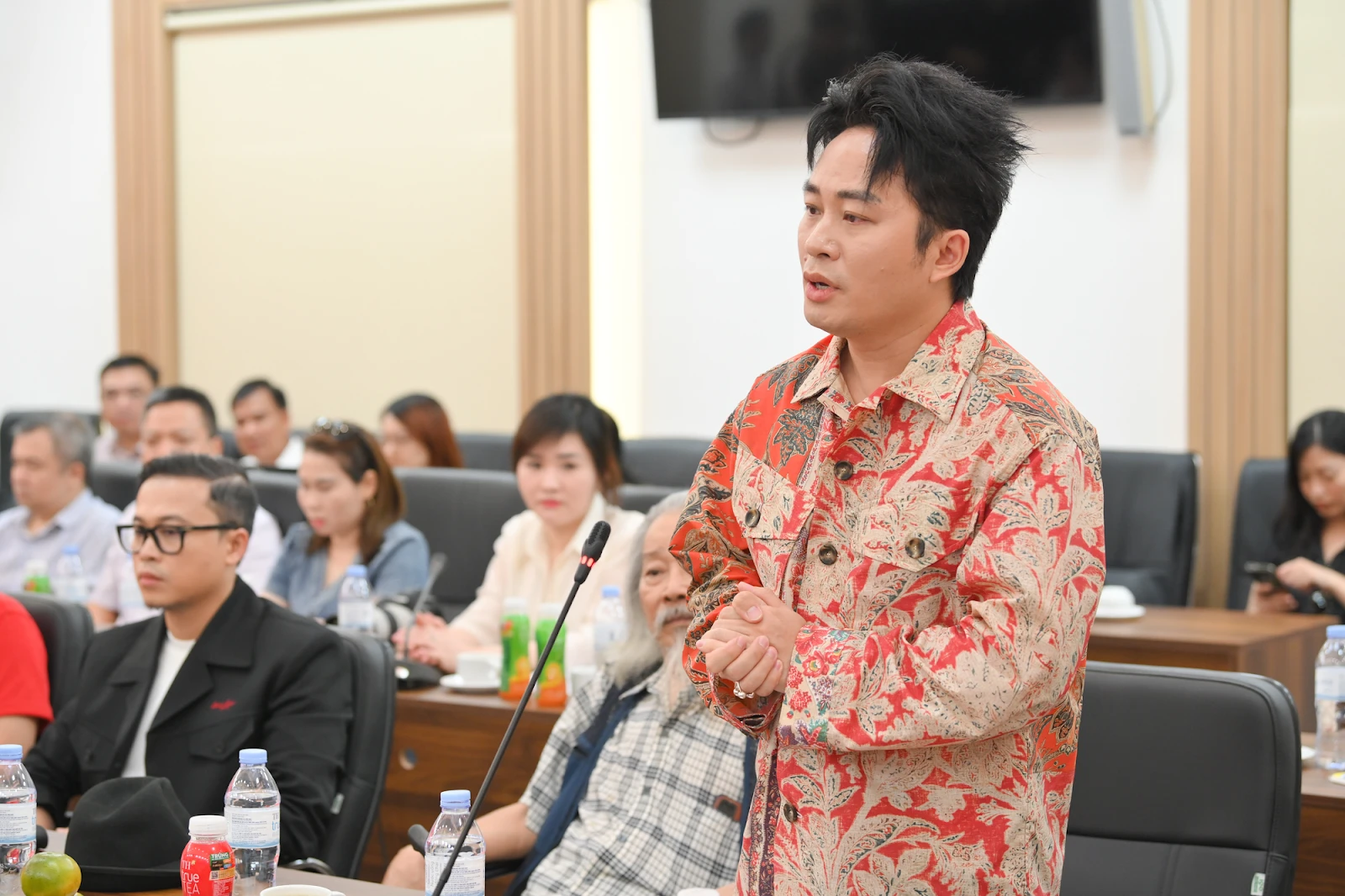 Tùng Dương bị cắt sóng 5 bài ở Concert quốc gia 2/9, Phương Mỹ Chi bay màu? - Hình 2