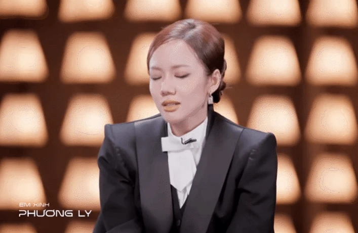 Em Xinh một đường tiến lên, giữ chức đội trưởng suốt 3 vòng, cả cõi mạng khen vừa xinh vừa xịn! - Hình 10