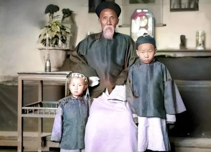 Bí mật thời nhà Thanh: 14 ảnh hiếm hé lộ sự thật sốc, phá tan ảo tưởng phim ảnh - Hình 1