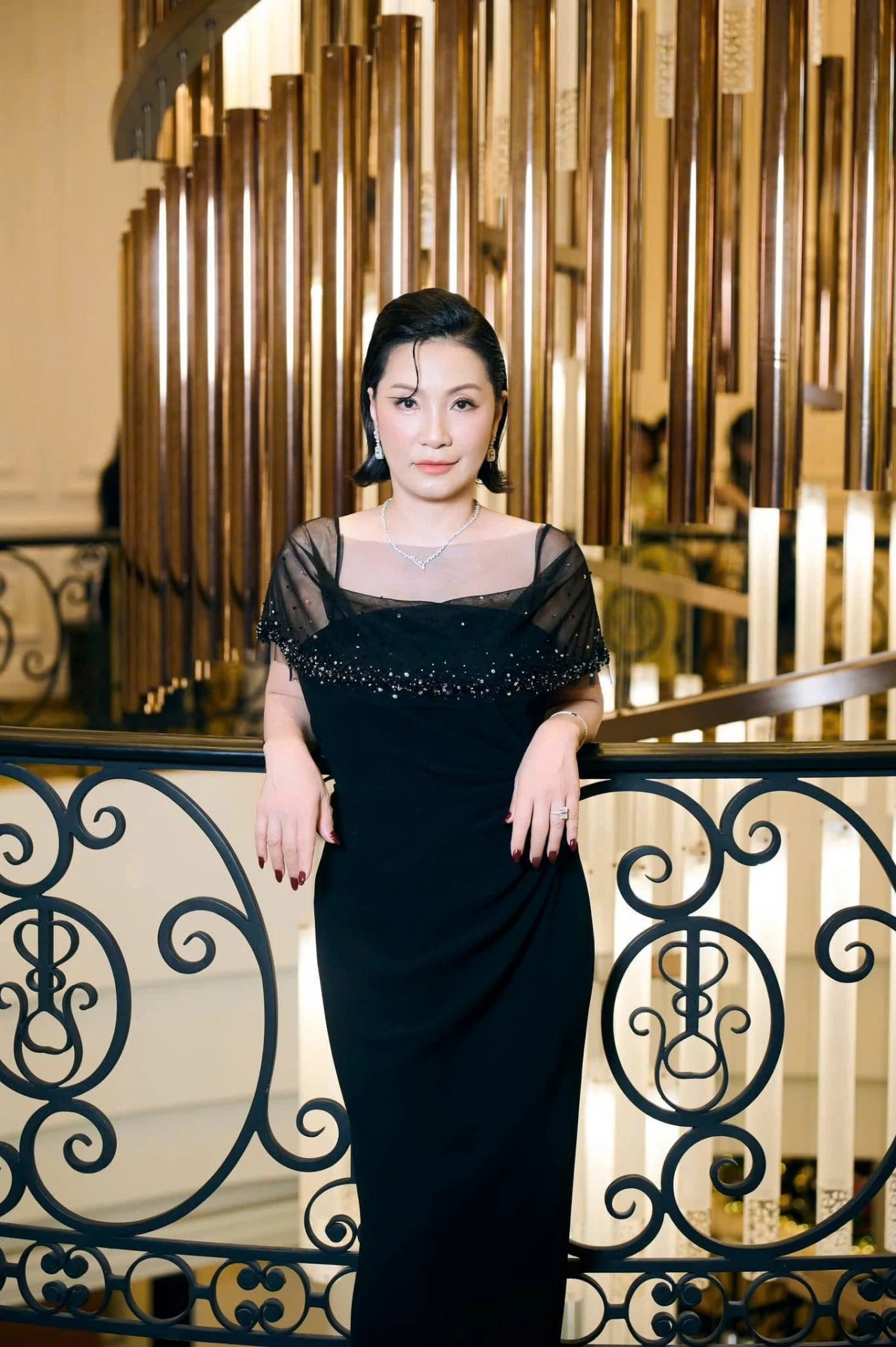 Nghệ sĩ Hồng Đào: Lúc bệnh đau tôi chợt nghĩ hóa ra mình cũng đang hành hạ con - Hình 2