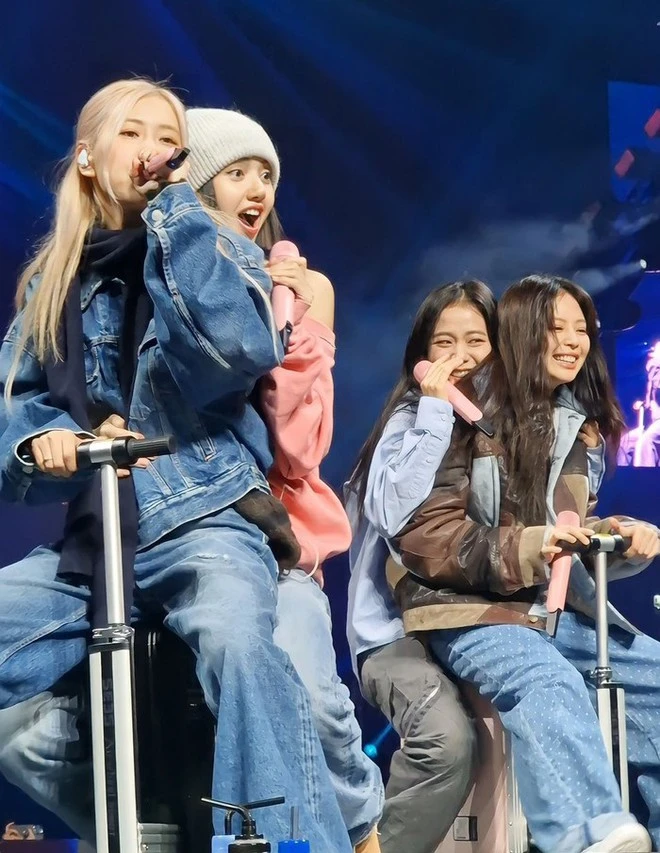 Con gái Triệu Vy xuống sắc giữa ồn ào, bắt chước BLACKPINK, mẹ ruột gây chú ý? - Hình 5