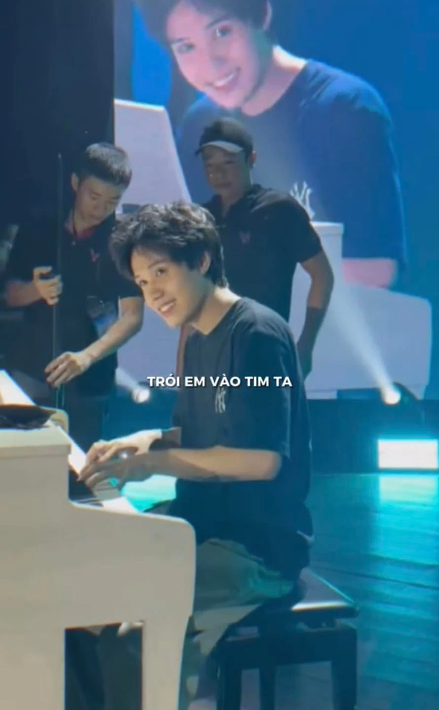 Em trai Quang Hùng lộ video đỏ mặt với Dương Lâm, thi Anh Trai liệu có ổn? - Hình 2