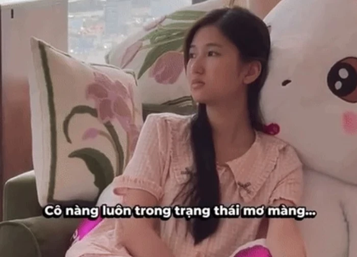 Nàng Mơ nghi bị BTC chèn ép ở nhà chung, lộ biểu cảm lạ, CĐM đòi vào giải cứu - Hình 1