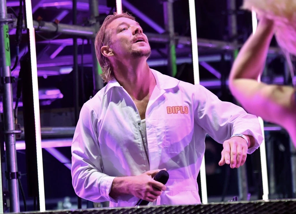 Jennie bị fan cấm giao lưu với rapper có tiền án Diplo, lộ 1 ảnh gây dậy sóng - Hình 2