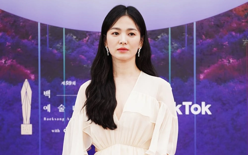 Song Hye Kyo mất sự nghiệp vì bê bối trốn thuế chấn động, xin lỗi không ai tha - Hình 1