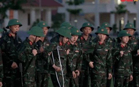 Tập 2 Sao Nhập Ngũ: Lan Ngọc lộ dấu hiệu bất ổn nghiêm trọng, Hoà Minzy bị chê thua Chi Pu - Hình 3