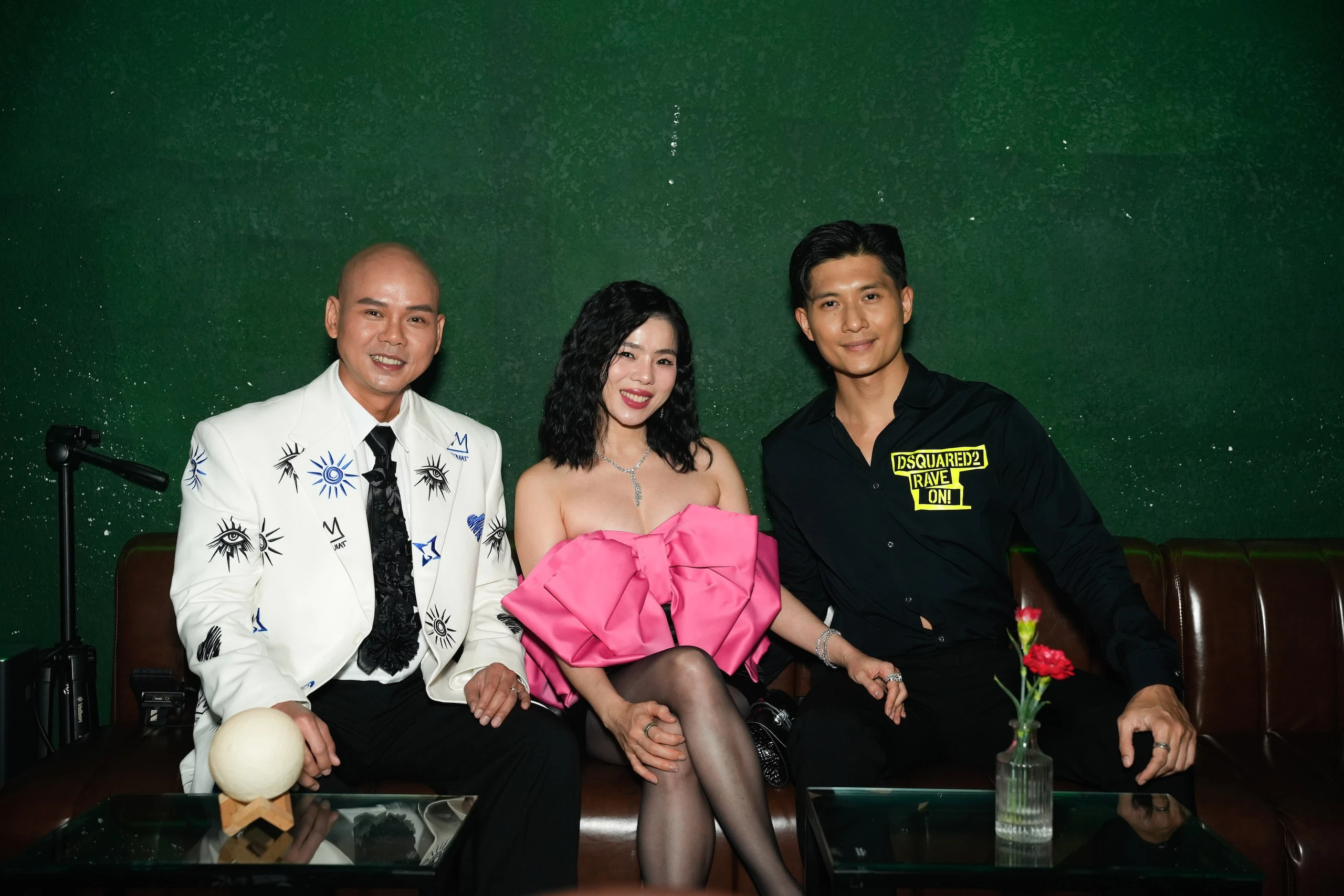Đàm Vĩnh Hưng đến ủng hộ Phan Đinh Tùng giữa ồn ào kiện tụng - Hình 4