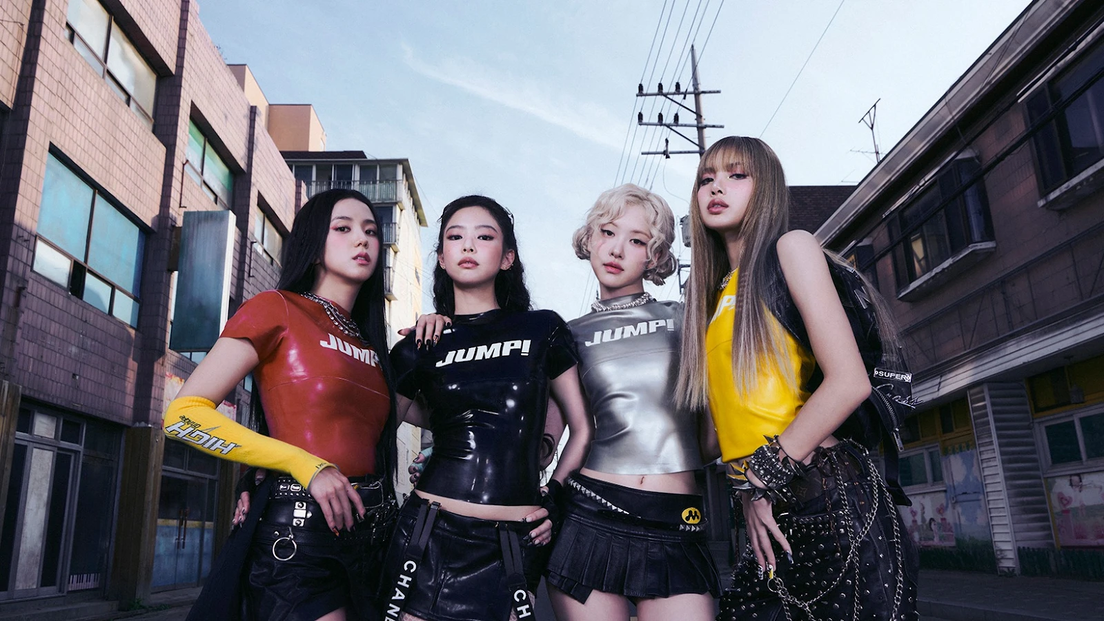 Jennie (BLACKPINK) nghỉ phép, rời nhóm đánh lẻ trai lạ, fan nói 1 câu quá thấm - Hình 10