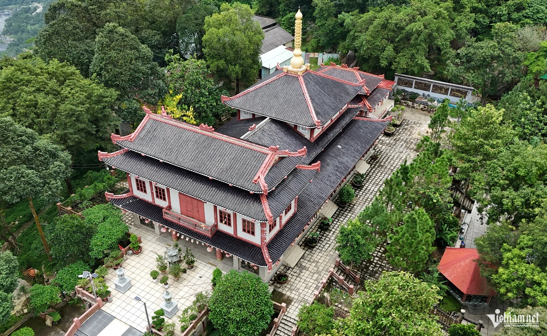 Ngôi chùa cổ trên đỉnh núi ở TPHCM và câu chuyện ít người biết về vua Gia Long - Hình 5
