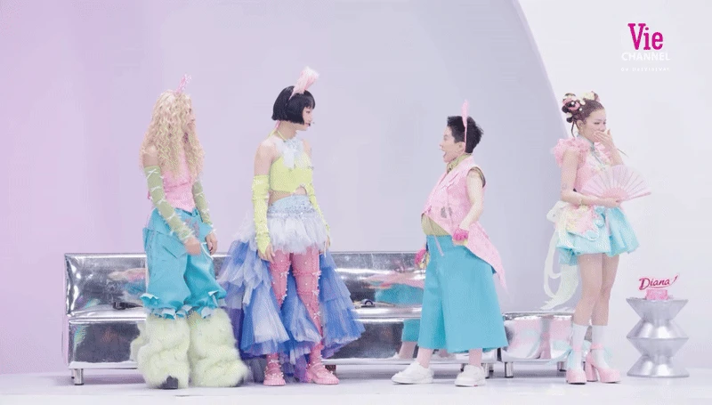 Phương Ly lộ bản chất ở Livestage cuối, bị Tiên Tiên, Miu Lê cô lập fan khó hiểu - Hình 2