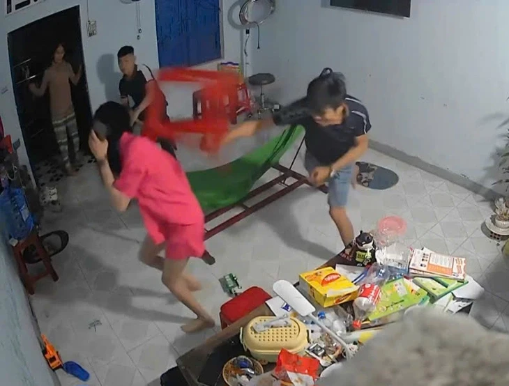 Vụ anh trai xử em gái ngoài luồng lúc ly thân: lộ lý do đăng clip, sốc! - Hình 4