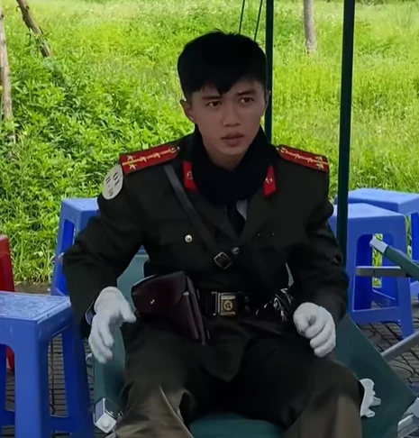 Chiến sĩ 2005 nói 1 câu chấn động, fan nữ quên Lê Hoàng Hiệp, muốn đổi chồng? - Hình 7