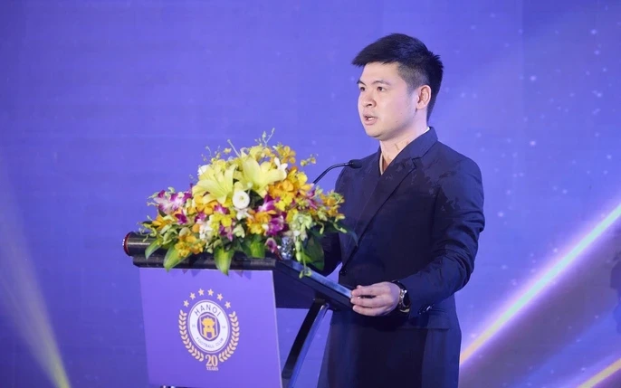 Mỹ Anh nữ chủ tịch trẻ nhất lịch sử bóng đá Việt Nam: Tài sắc không chê được! - Hình 5