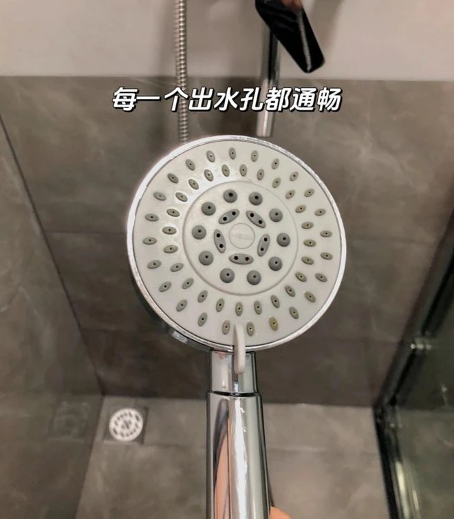Nhà sạch đến mức nào là đỉnh? Thói quen gọn gàng của người phụ nữ 60 tuổi khiến nhiều người phải xấu hổ - Hình 11