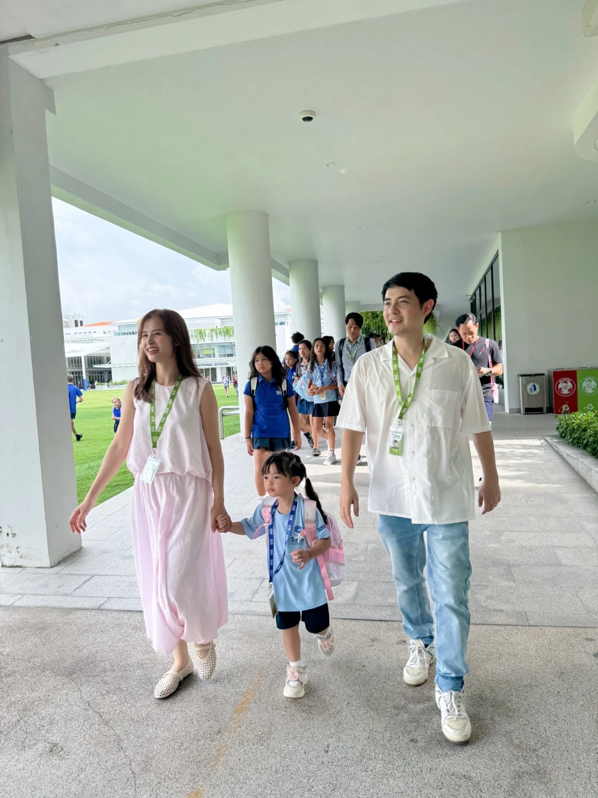 Sao Việt 16/8: Lương Thùy Linh đón sinh nhật tuổi 25 bên mẹ - Hình 2