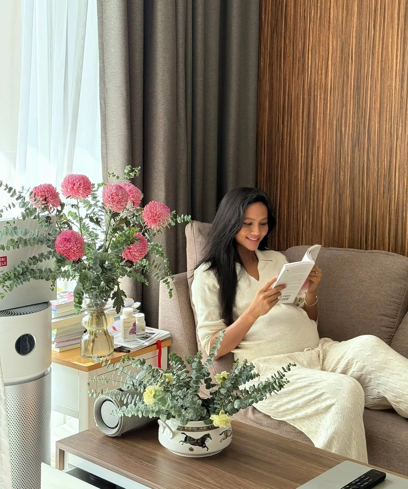 HHen Niê tiết lộ tình trạng 8 tháng mang thai, fan sốc với loạt hành động lạ! - Hình 2