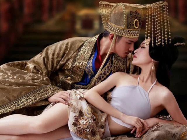 Vì sao phi tần được hoàng đế thị tẩm quấn chăn kín mít, thái giám bế vào phòng - Hình 4