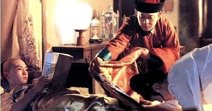 Vì sao phi tần được hoàng đế thị tẩm quấn chăn kín mít, thái giám bế vào phòng - Hình 5