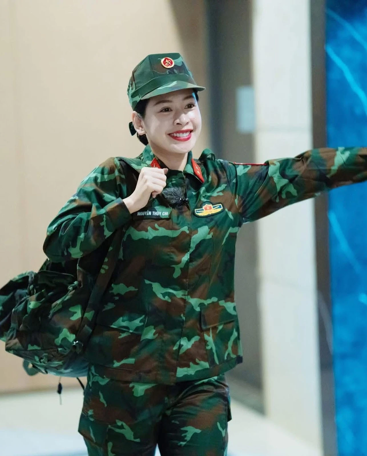 Chi Pu khiến Độ Mixi tái xanh mặt, với loạt hành động lạ, CĐM sợ toát mồ hôi - Hình 5