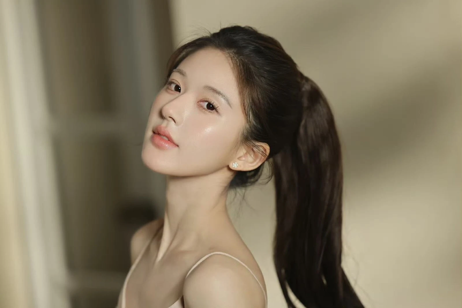 Triệu Lộ Tư phản pháo sốc trước lời mỉa mai, màn đáp trả khiến CĐM bùng nổ! - Hình 9