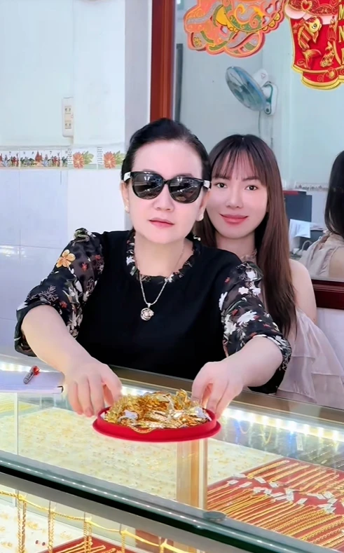 Hôn nhân con trai chủ tiệm vàng Vĩnh Long: vỡ mộng quan hệ mẹ chồng nàng dâu? - Hình 8