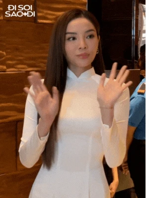 Thảm đỏ Sao Nhập Ngũ 2025: Hoà Minzy - Chi Pu - Kỳ Duyên đọ visual cực nét, 1 mỹ nhân lộ nhan sắc khác lạ - Hình 2