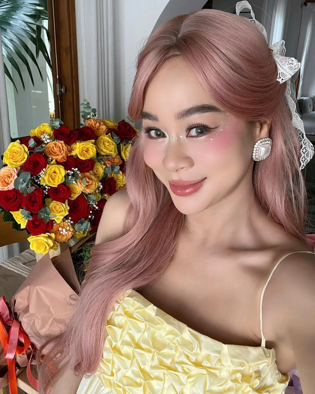 Cô giáo Hà Hồ - Jessica Diễm nạt mẹ ruột vì chăm cháu, thái độ gây tranh cãi - Hình 4