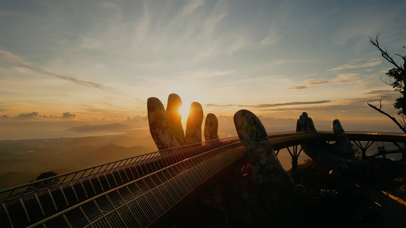 Divo Tùng Dương: Tôi tự hào dùng âm nhạc ngợi ca Tổ quốc - Hình 3