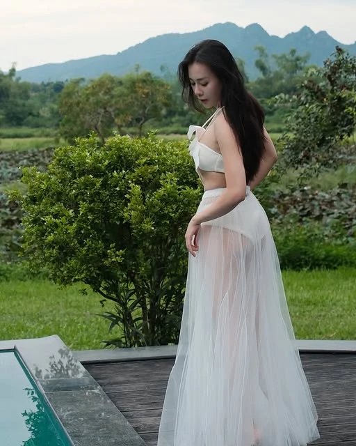 Phương Oanh lột xác hậu sinh con: Hình ảnh khác lạ, CĐM réo tên Shark Bình - Hình 3