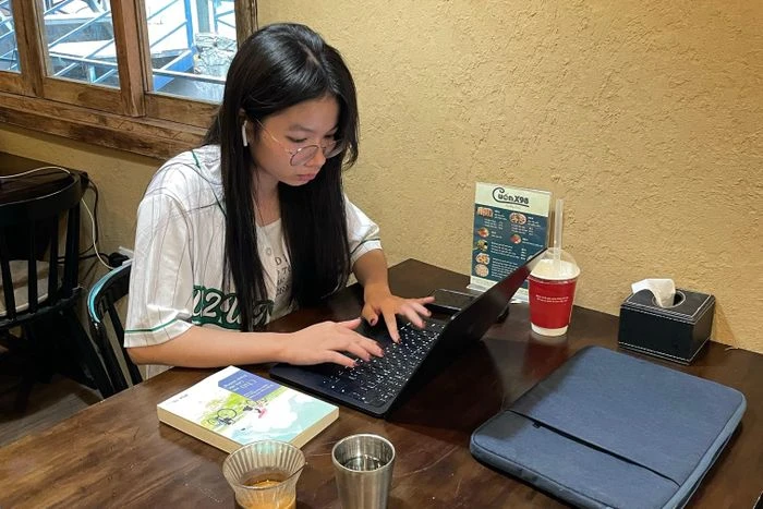 Công ty tìm thuê homestay, ngồi cà phê làm việc vì cấm đường dịp A80 - Hình 2