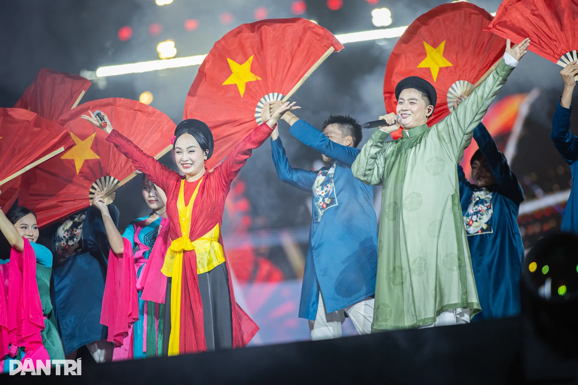 Từ cơn sốt concert yêu nước đến sản phẩm chiến lược lan toả quốc tế - Hình 6