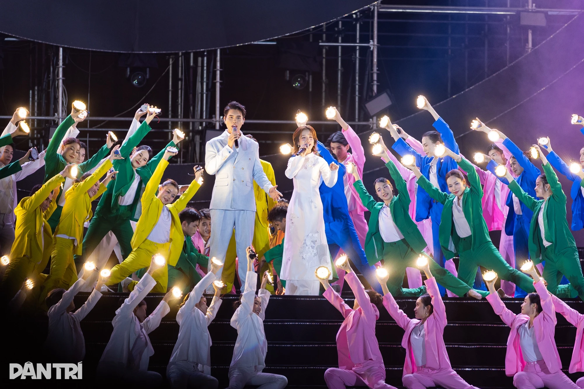 Từ cơn sốt concert yêu nước đến sản phẩm chiến lược lan toả quốc tế - Hình 4