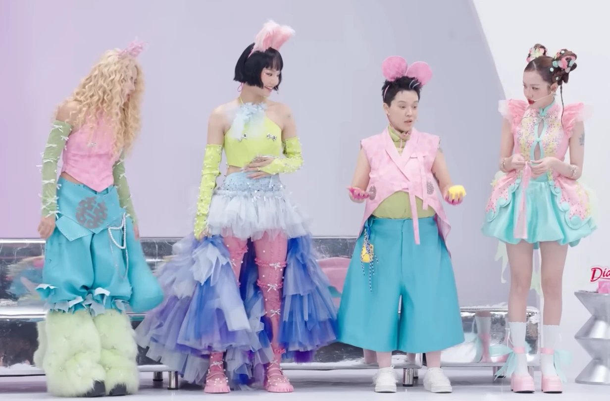 Em Xinh Say Hi: Phương Mỹ Chi bị Lamoon mắng là trap girl, đội LyHan nói sốc! - Hình 7