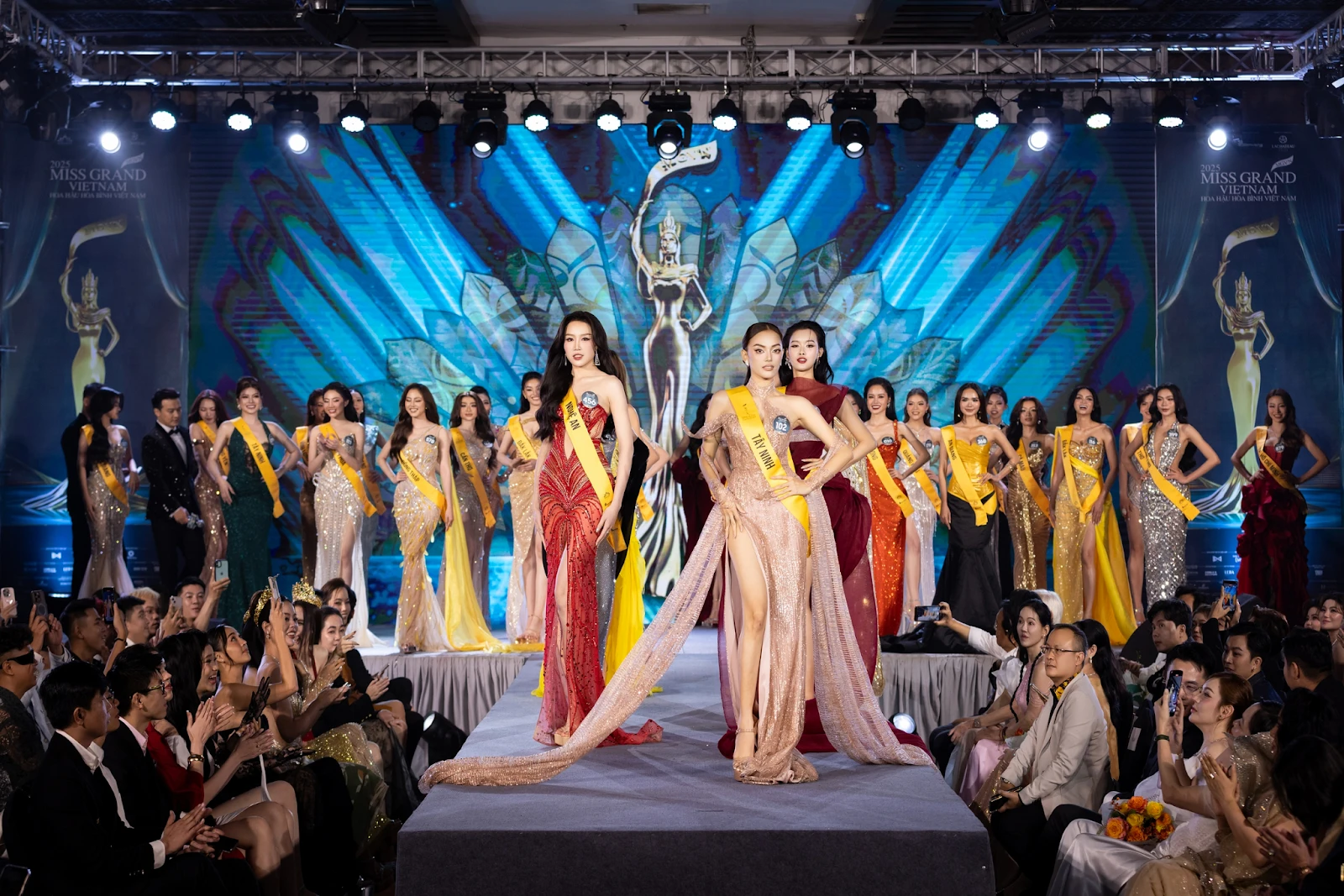 Xôn xao phát biểu về phụ nữ tại Miss Grand Vietnam: Hoa hậu là để đàn ông ngắm - Hình 1