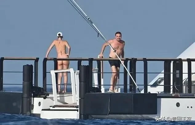 Siêu sao Titanic Leonardo DiCaprio lộ nhan sắc tàn tạ, biểu cảm sốc tình trẻ - Hình 3