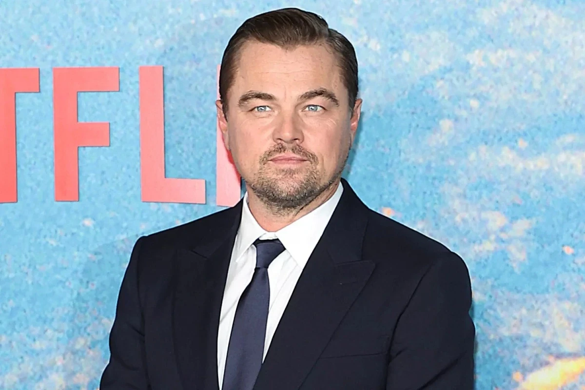 Siêu sao Titanic Leonardo DiCaprio lộ nhan sắc tàn tạ, biểu cảm sốc tình trẻ - Hình 6