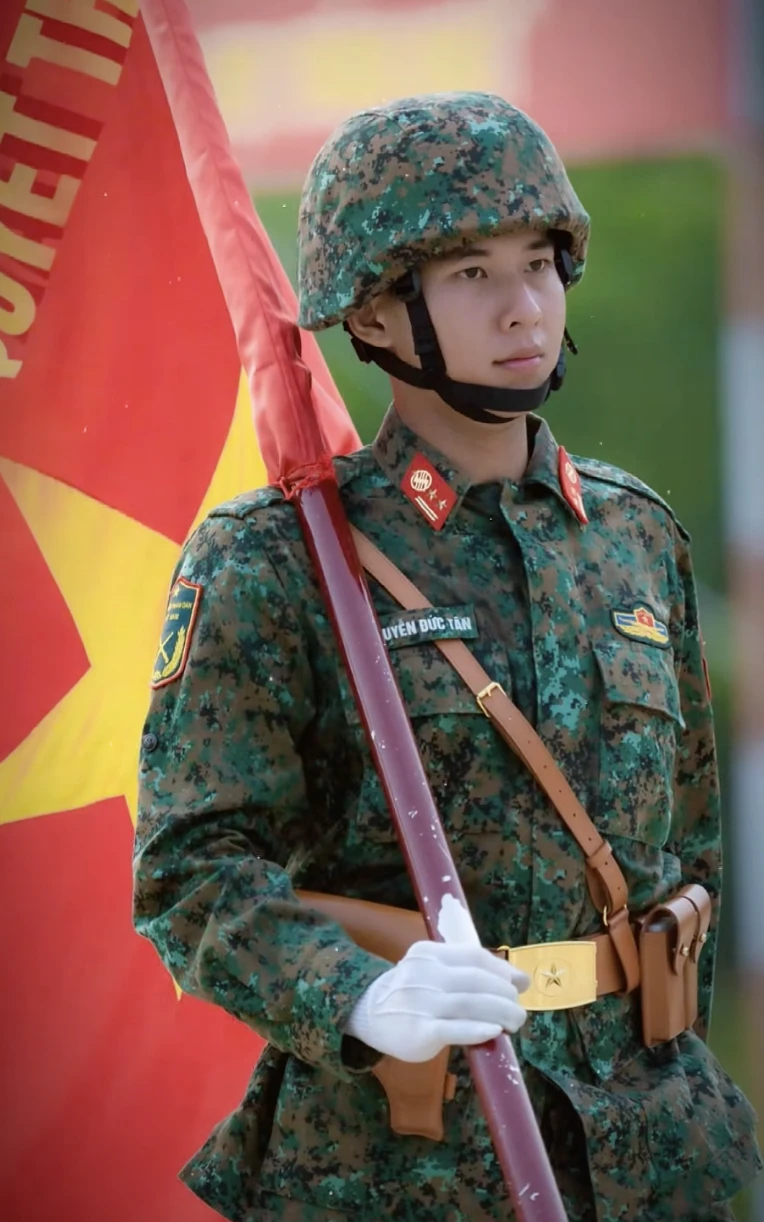 Em trai Lê Hoàng Hiệp được gọi là máy nói, sở hữu thần thái không lẫn vào đâu! - Hình 7